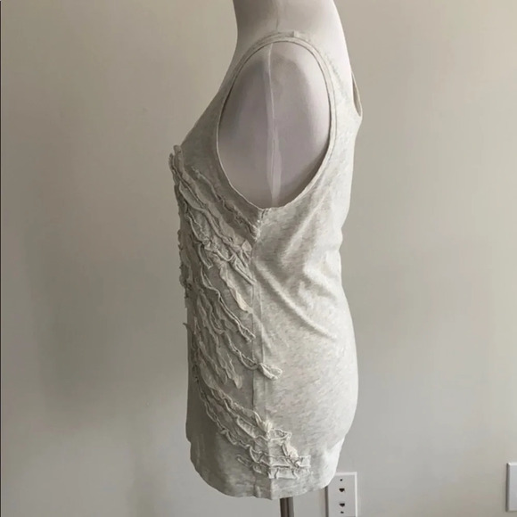 •J Crew• Ruffled Tank, like new💕 - Picture 4 of 8